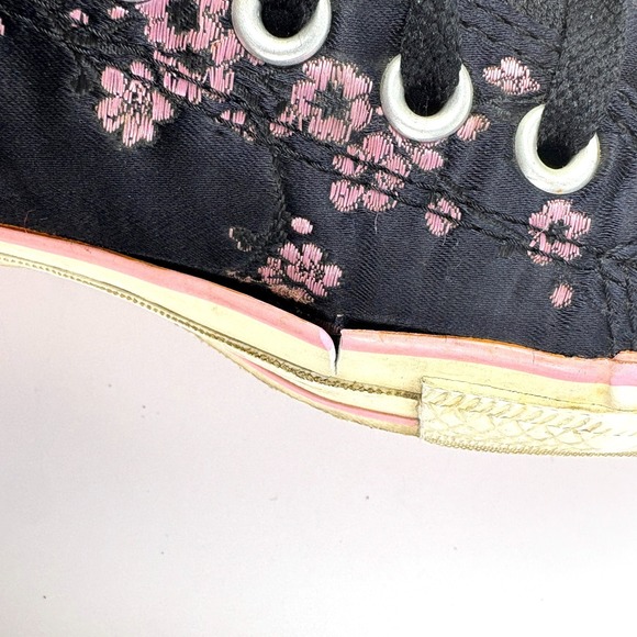 VTG Y2K Converse Black Satin Sneakers Sz M9 W11 Pink Cherry Blossom Embroidery - Picture 11 of 15